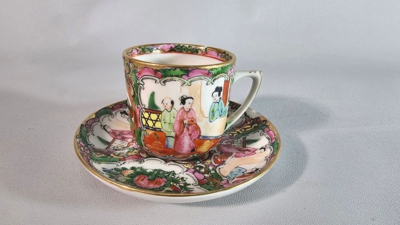 KAFFEKOPP MED FAT, Kina, Kanton Famille rose - skadad