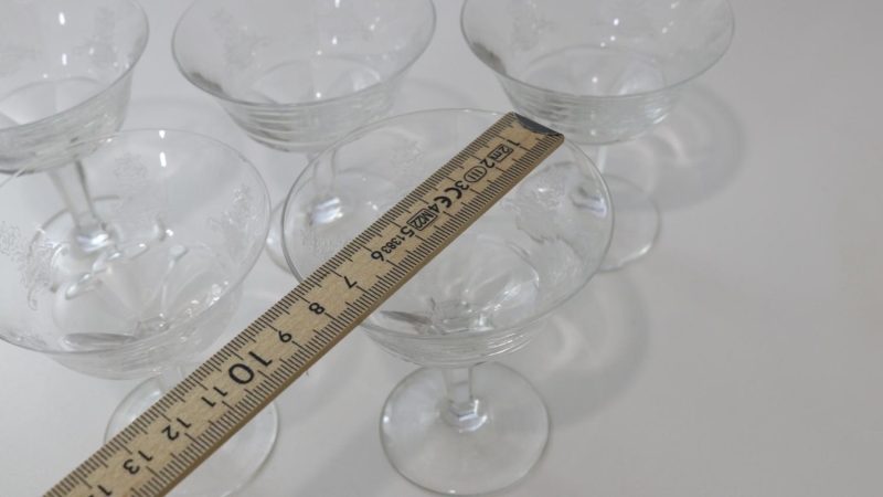 Glasservis med graverad dekor - 5st