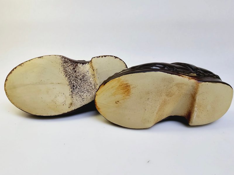 Rustika träskor i glaserat stengods – Krukmakaren Höganäs, 17 cm