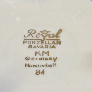 Elegant liten porslinsburk med handmålade blommor från Royal Porzellan Bavaria