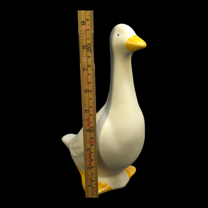 Charmig keramisk gås av troligen Karl Arthur Fredriksson, 22,5 cm