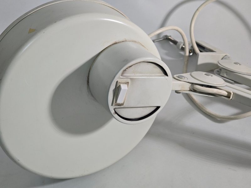 Arkitektlampa Luxo L-201-01 från 1960-70-talet – En ikonisk klassiker