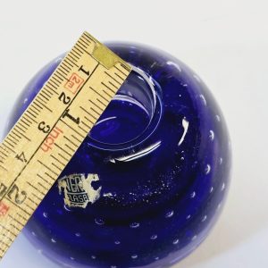 Blå Ljuslykta med Bubblor – Handgjord från Svenskt Glasbruk