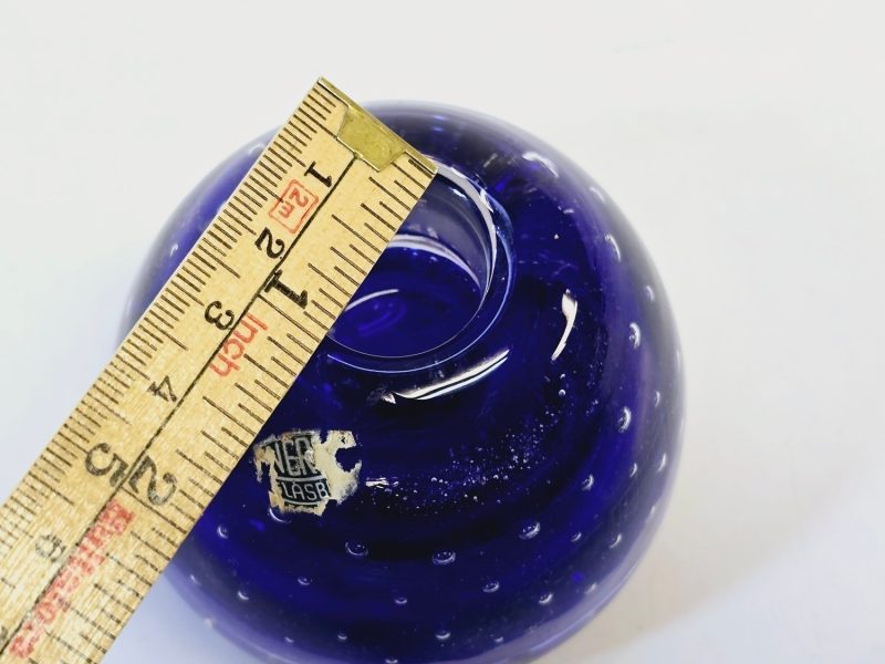 Blå Ljuslykta med Bubblor – Handgjord från Svenskt Glasbruk