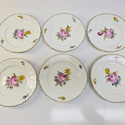 Klassiska Gustavsberg Tallrikar med Blomsterdekor – Set om 6 st