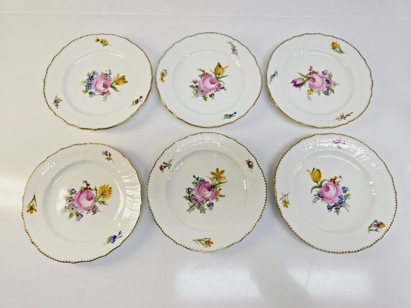 Klassiska Gustavsberg Tallrikar med Blomsterdekor – Set om 6 st