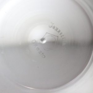 2st teglas, glas och metall