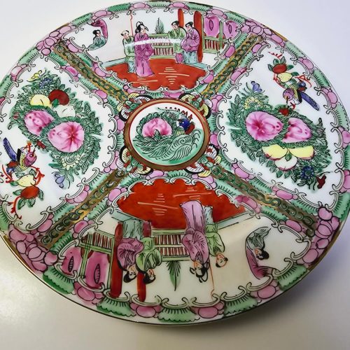 Handmålad tallrik i Rose Canton-stil – Antik kinesisk skönhet, 26 cm