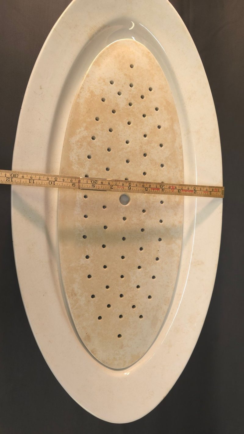 Elegant serveringsfat från Rörstrand med hålad insats, 60 cm