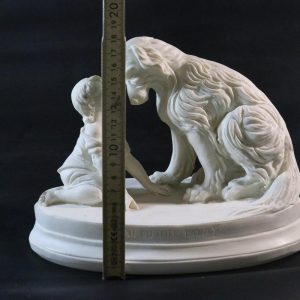 SKULPTUR, "Kan du inte tala?, troligen stenmassa