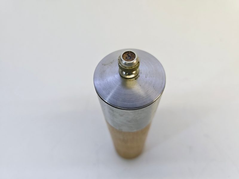 Vintage pepparkvarn från SJÖBO – Klassisk design i trä och metall