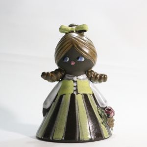 Handgjord Figur – Flicka i Klänning, 14 cm