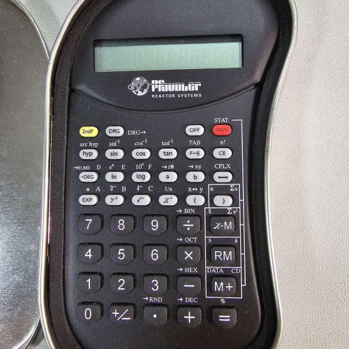 Miniräknare i plåtask
