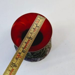 Unik Konstglasvas med Metallrelief – Handblåst Skönhet, 14 cm