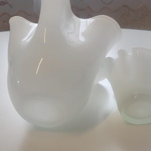 Tulpanvaser, 2st vit glas