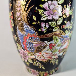 VAS, porslin, Italien - Höjd ca 29 cm