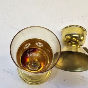 Elegant mässingsuppsättning - Lyktor i vintage stil