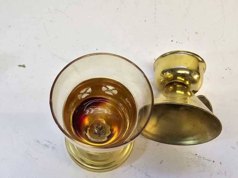 Elegant mässingsuppsättning - Lyktor i vintage stil