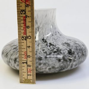 Elegant Glasvas – Stilren Dekoration med Unik Design