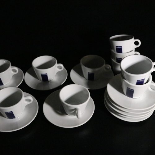 Exklusivt Lavazza-kaffeservisset – 12 koppar och 10 fat