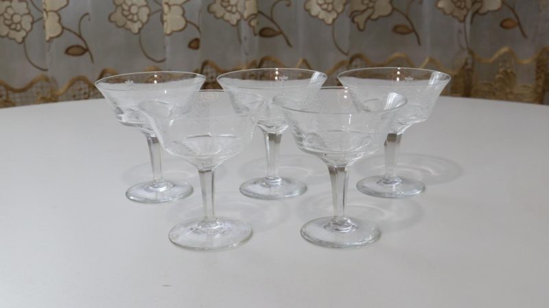 Glasservis med graverad dekor - 5st