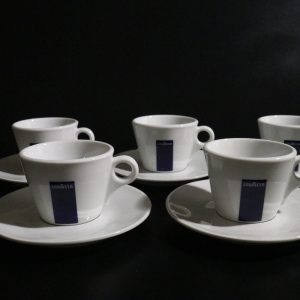 Exklusivt Lavazza-kaffeservisset – 12 koppar och 10 fat