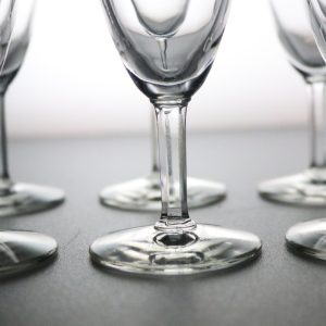 Eleganta Champagneglas – Stilren Design för Alla Tillfällen