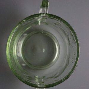 Vintage-Inspirerad Grön Glas Sockerskål - Perfekt för Eleganta Bordinställningar