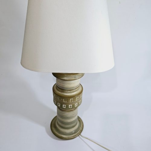 Elegans och Hantverk: Bordslampa från Andersson & Johansson, Höganäs