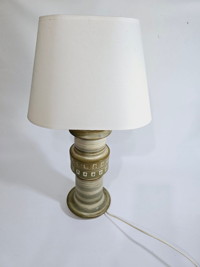 Elegans och Hantverk: Bordslampa från Andersson & Johansson, Höganäs
