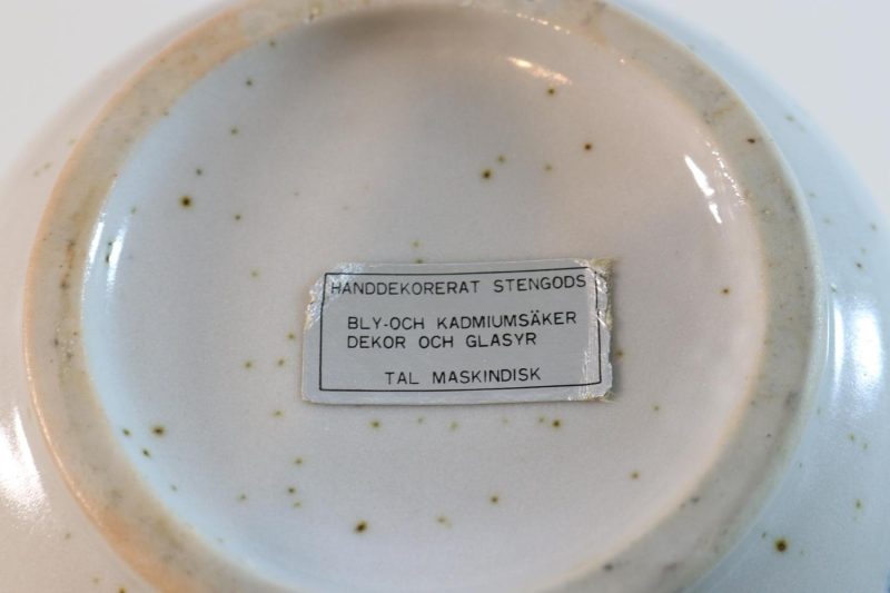 VAS i stengods, hand dekorerad med blått mönster