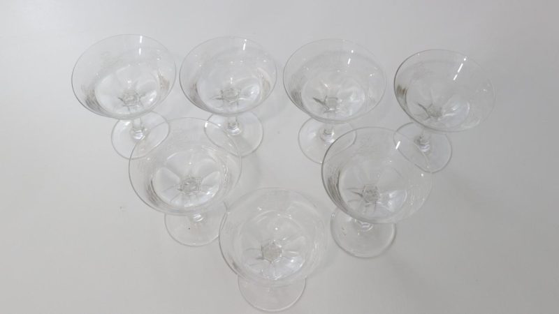 Glasservis med graverad dekor - 7st