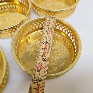 Elegant serveringsset med bricka och underlägg