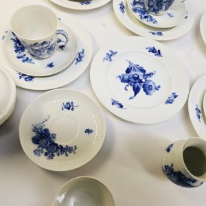 Kunglig elegans: Komplett kaffeservis från Royal Copenhagen