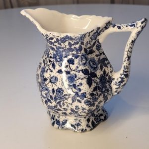 Vintage Enesco japansk vit och blå blomkanna