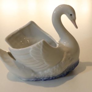 Svan figurin, skål, GDR