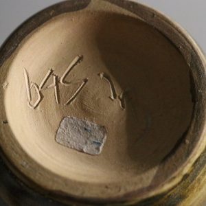 Elegant handdrejad keramisk vas, ca 25 cm – Unik konstnärlig design