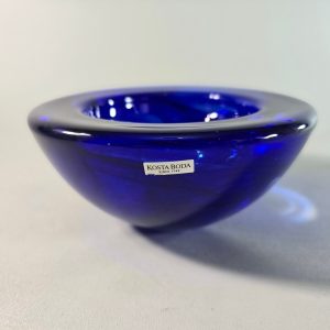 SKÅL på fot, glas och metall, Cilla Persson, Nybro Glasbruk