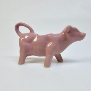 Charmig rosa porslindjur i form av en ko – retro vintage på sitt bästa!
