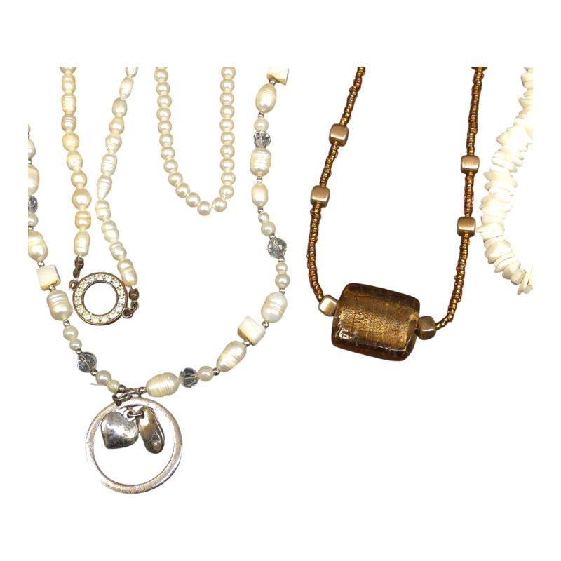 Charmigt set med 7 halsband – Unik mix av stilar och material