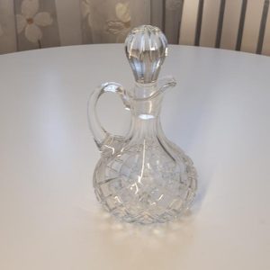 Karaff troligen kristall