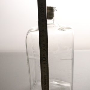 KARAFF, glas, 1900-tal, del av kork saknas, 20,5cm