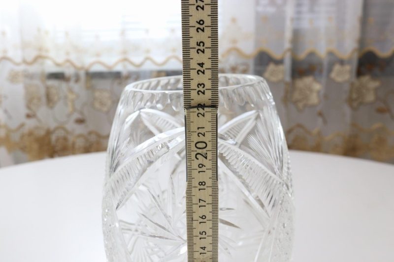 Kristallvas troligen skuren dekor- 23cm