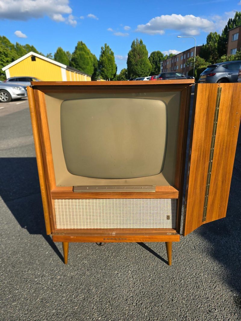 TV-Möbel, Grundig