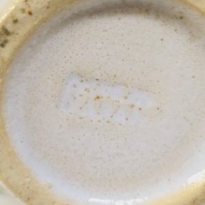 Unik Bo Fajans-vas med handgjort glasyrmönster – 9,5 cm hög