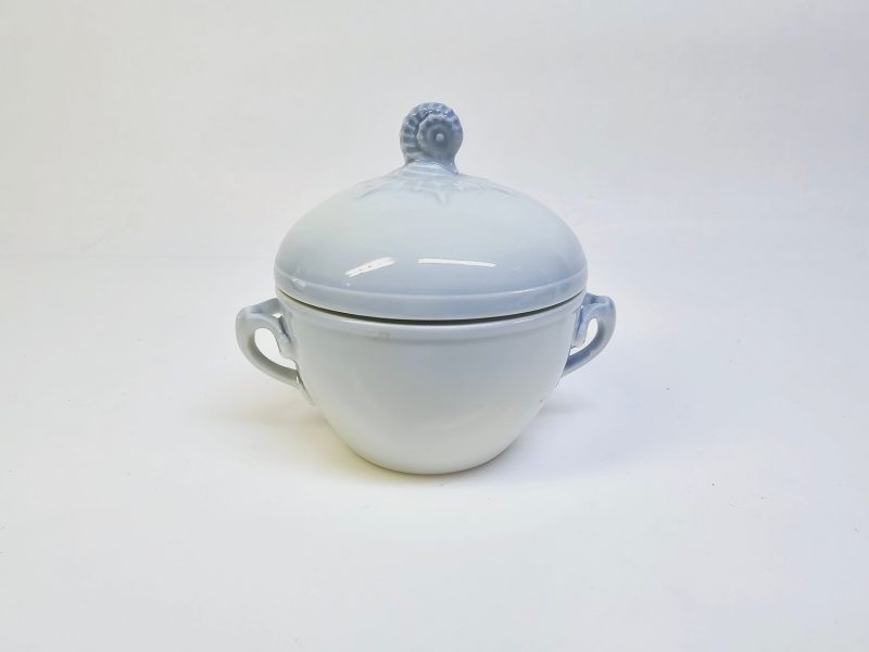 Elegant Gräddvit Soppskål med Lock från Copenhagen Porcelain, Danmark