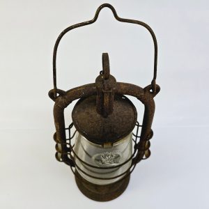 Antik stormlampa – Feuerhand D.R. Patent – tidlös charm och funktion