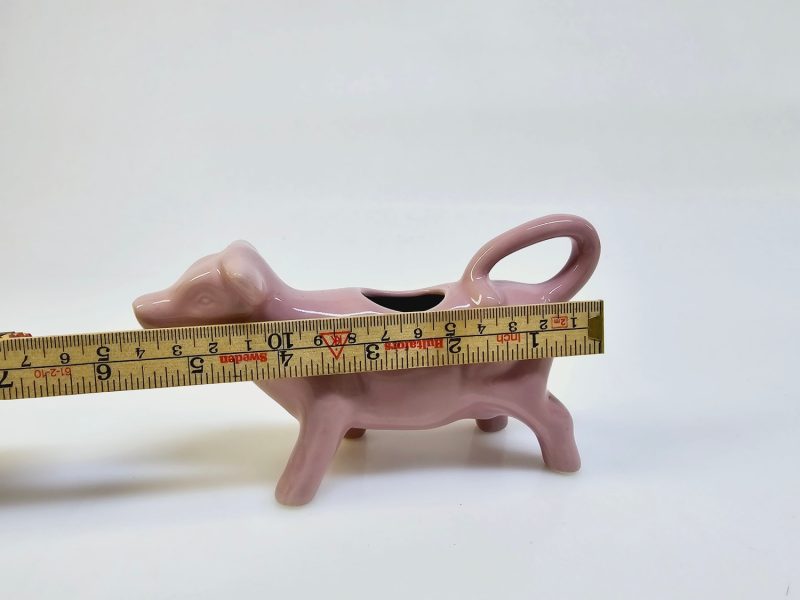 Charmig rosa porslindjur i form av en ko – retro vintage på sitt bästa!