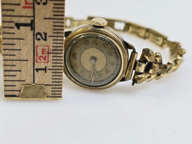 Elegant Vintage Damklocka i Guldplätering – Tidlös Charm