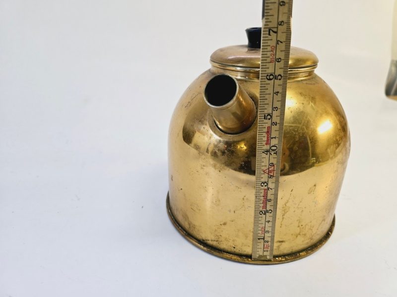 Vintage Mässingskittel från SIGNAL – Retro Skönhet med Skandinavisk Kvalitet